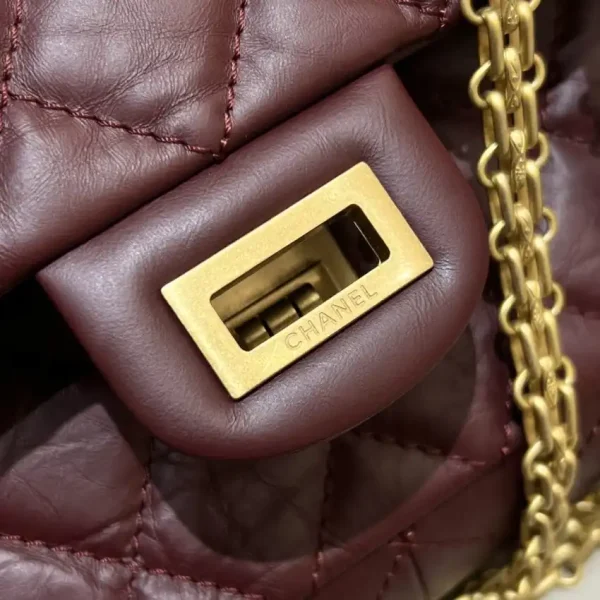 CHANEL 2.55 Bag Red - Image 8