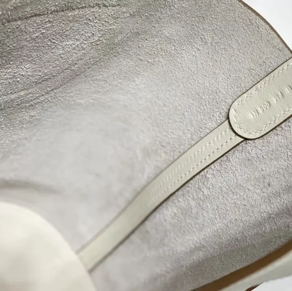 Hermes The Loop White - Image 8