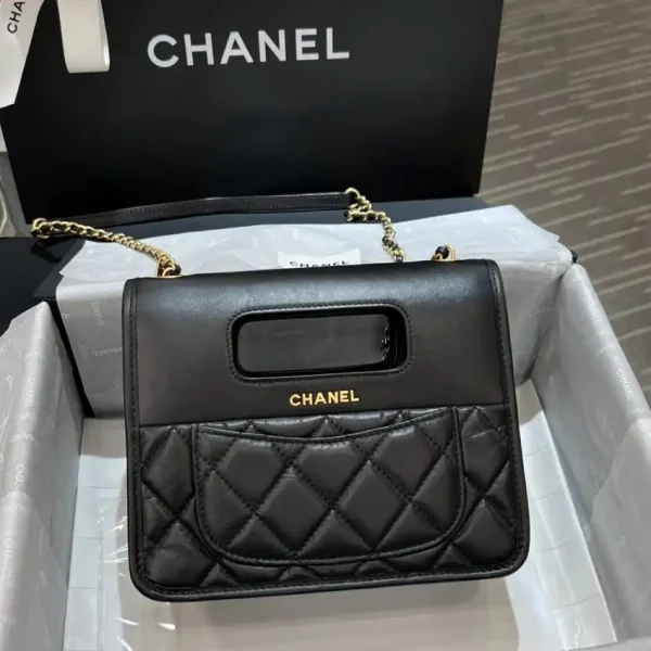 CHANEL 23s Clutch Bag - Image 4