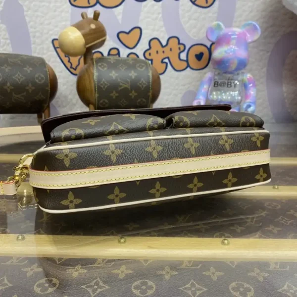 Louis Vuitton Vivacité Bag - Image 10