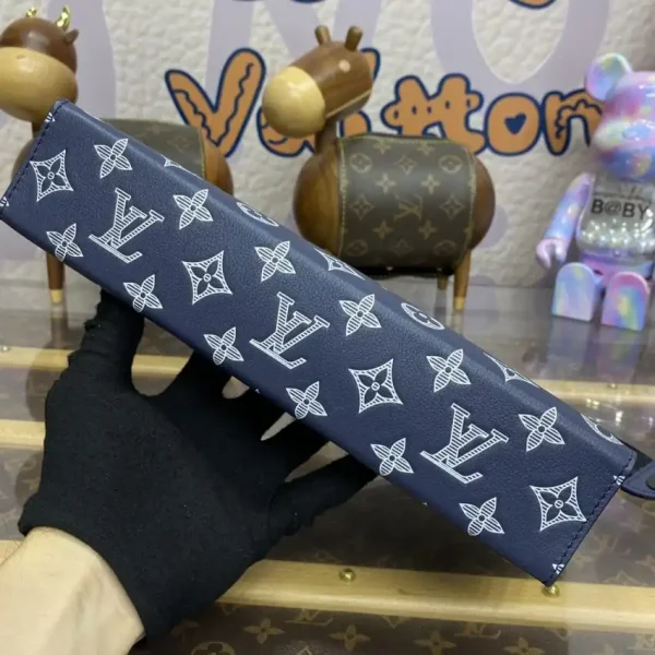 Louis Vuitton Pochette Voyage Dark Blue - Image 4