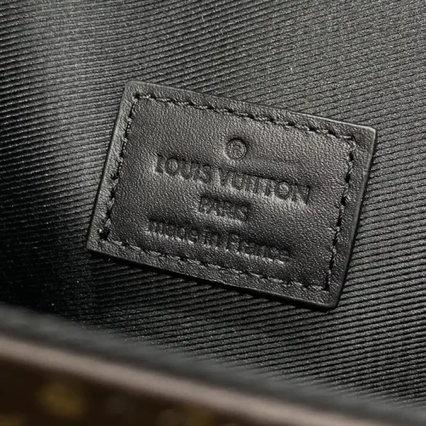 Louis Vuitton Steamer Wearable Wallet Brown - Image 4