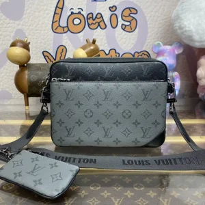 Louis Vuitton Trio Messenger Grey