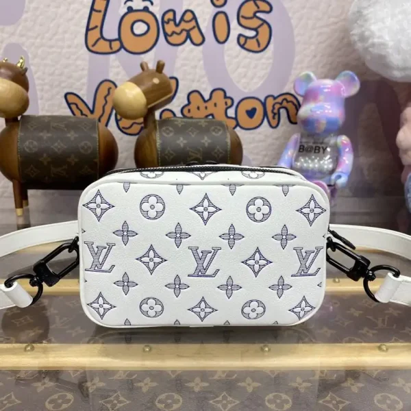 Louis Vuitton Alpha Messenger White Canvas - Image 5
