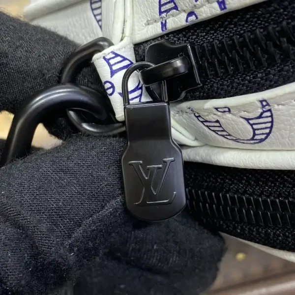 Louis Vuitton Alpha Messenger White Canvas - Image 6