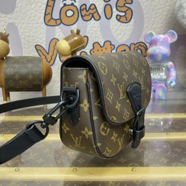 Louis Vuitton Messenger Brown - Image 8