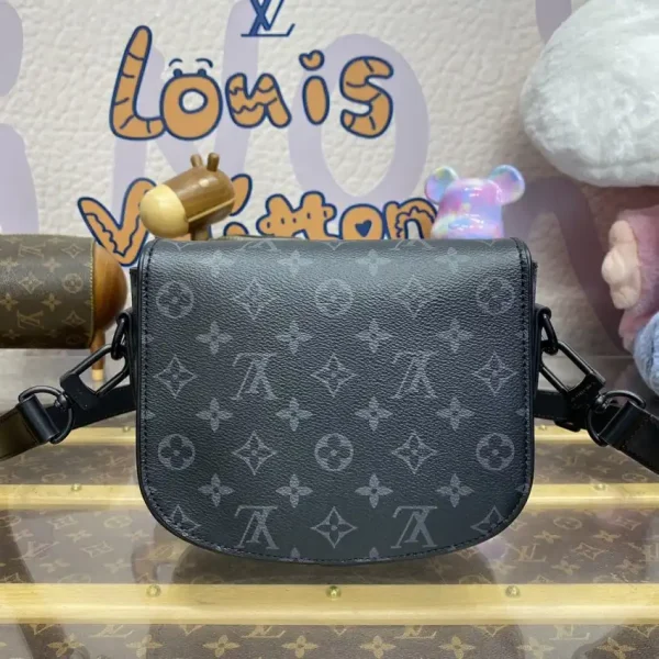 Louis Vuitton Messenger Black - Image 10