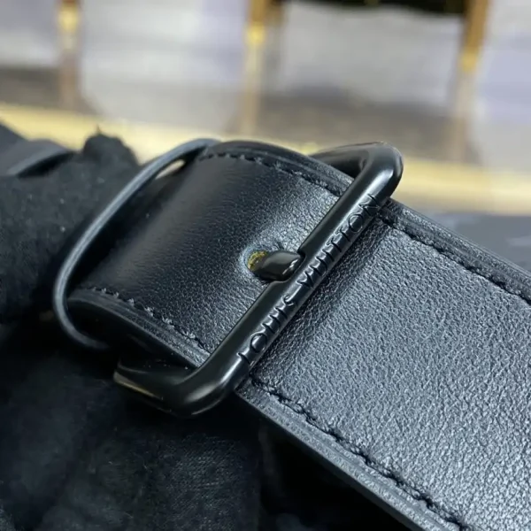 Louis Vuitton Wearable Wallet Black - Image 5