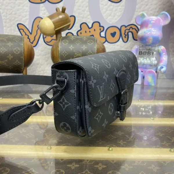Louis Vuitton Wearable Wallet Black - Image 8
