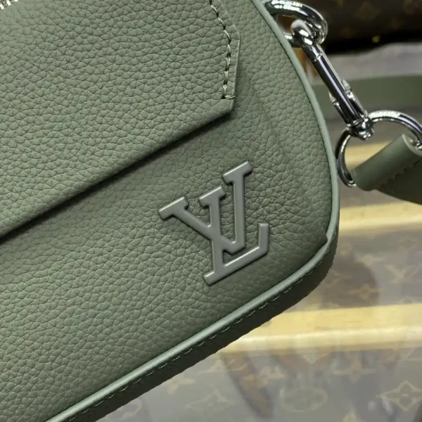Louis Vuitton Pilot Wearable Wallet Green - Image 9