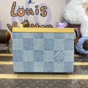 Louis Vuitton Pochette Voyage Denim