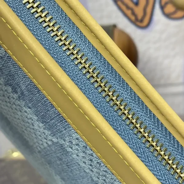 Louis Vuitton Pochette Voyage Denim - Image 4