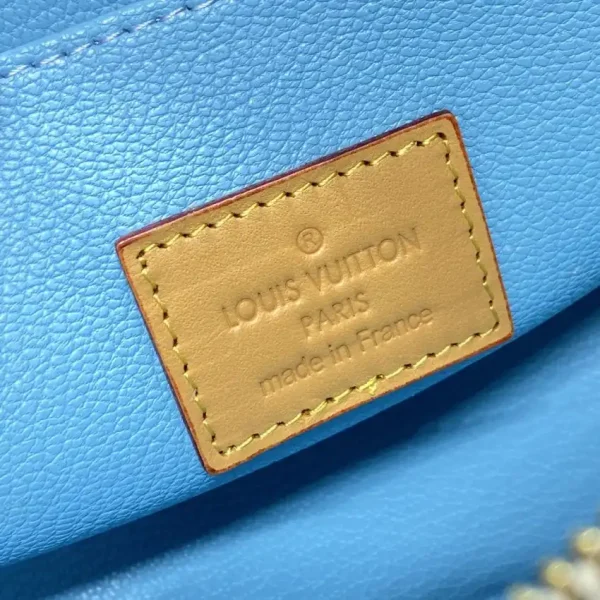 Louis Vuitton Pochette Cosmétique Blue - Image 4