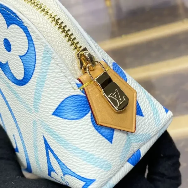 Louis Vuitton Pochette Cosmétique Blue - Image 7