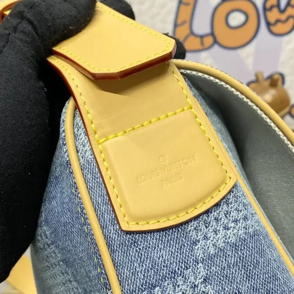 Louis Vuitton Wearable Wallet Denim - Image 4