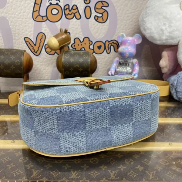 Louis Vuitton Wearable Wallet Denim - Image 7