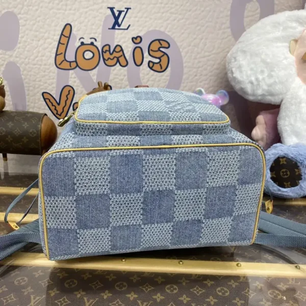 Louis Vuitton Montsouris Denim - Image 4