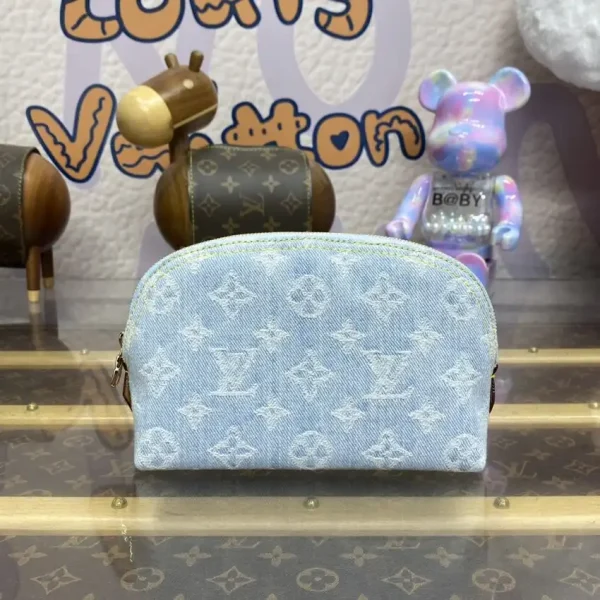 Louis Vuitton Pochette Cosmétique Denim - Image 6