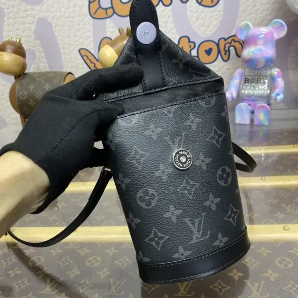 Louis Vuitton Envelope Pouch Black - Image 6