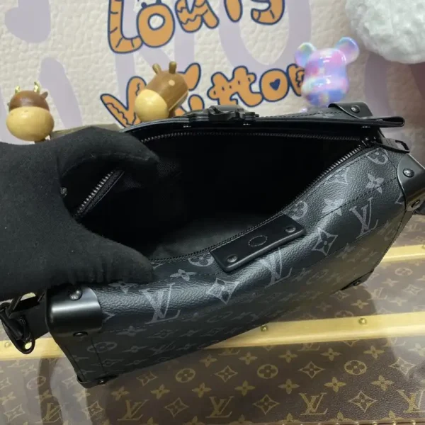 Louis Vuitton Soul Trunk East West Black - Image 6