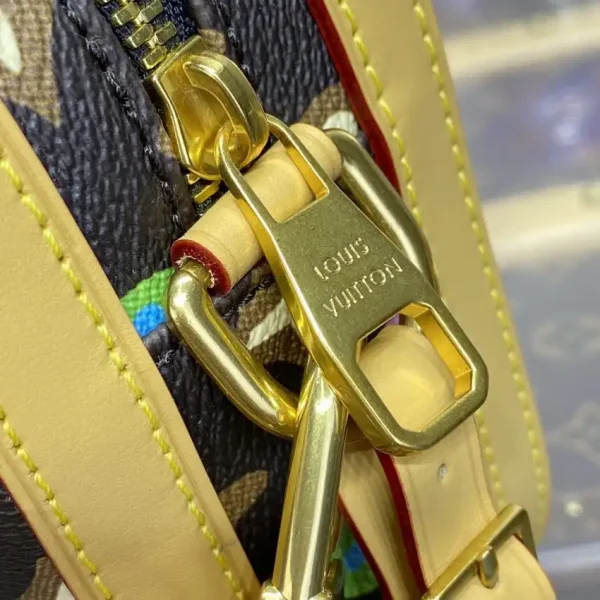 Louis Vuitton Envelope Messenger Bag - Image 9