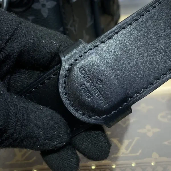 Louis Vuitton Soul Trunk Cross-Body Black - Image 3