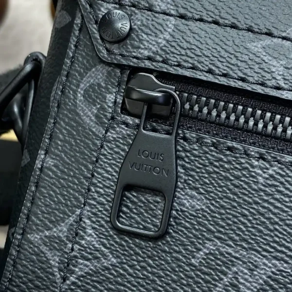 Louis Vuitton Soul Trunk Cross-Body Black - Image 4