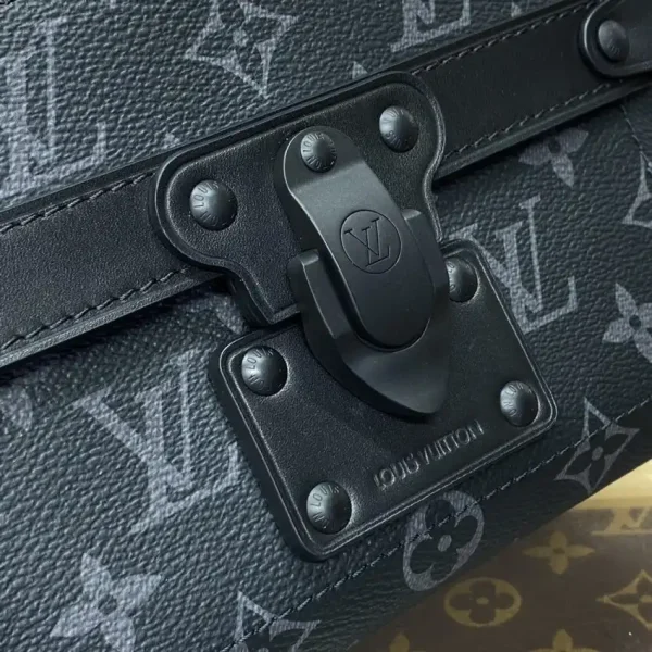 Louis Vuitton Soul Trunk Cross-Body Black - Image 10