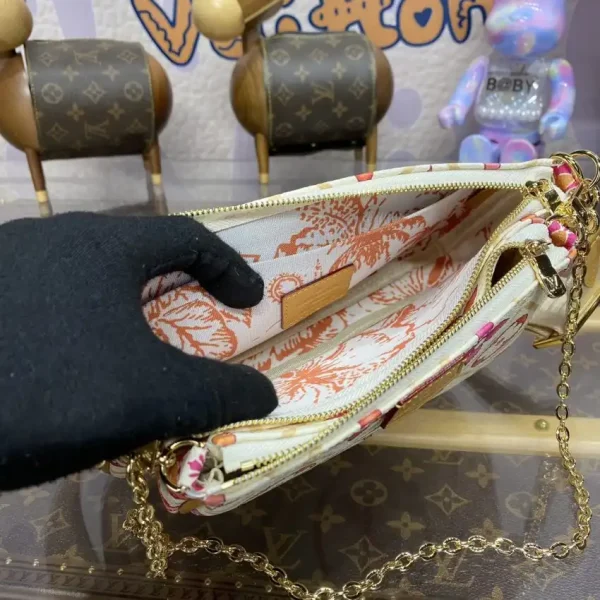 Louis Vuitton Multi Pochette Accessoires Orange - Image 7