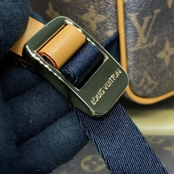 Louis Vuitton Montsouris Travel - Image 5