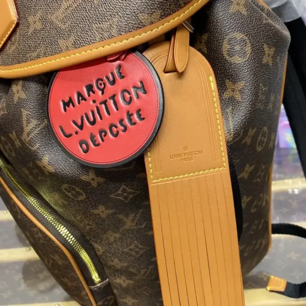 Louis Vuitton Montsouris Travel - Image 6
