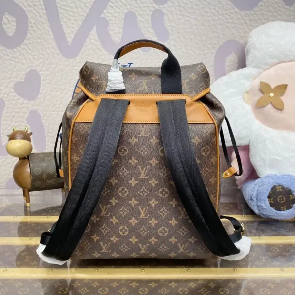 Louis Vuitton Montsouris Travel - Image 7