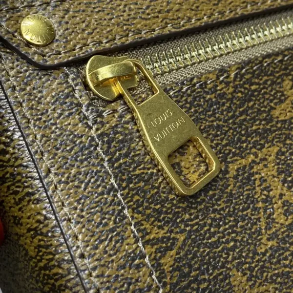 Louis Vuitton Soul Trunk Cross-Body Brown - Image 7