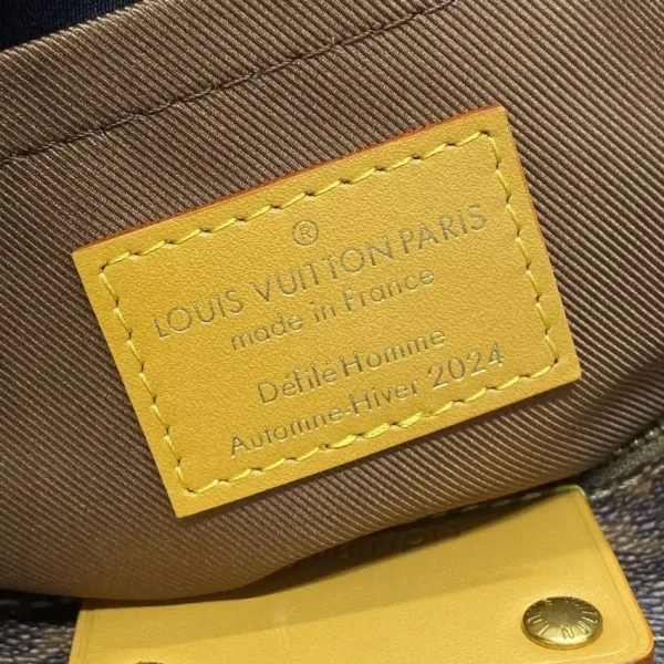 Louis Vuitton Soul Trunk East West Brown - Image 12