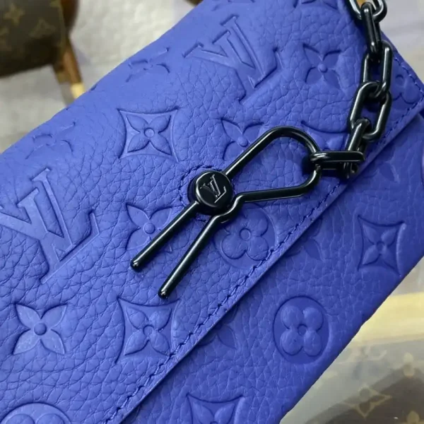 Louis Vuitton Steamer Wearable Wallet Blue - Image 4