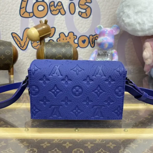 Louis Vuitton Steamer Wearable Wallet Blue - Image 5