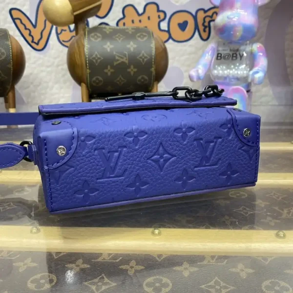 Louis Vuitton Steamer Wearable Wallet Blue - Image 9