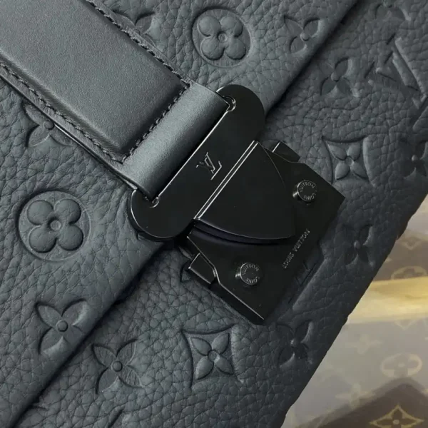 Louis Vuitton S-Cape Messenger Full Black - Image 3