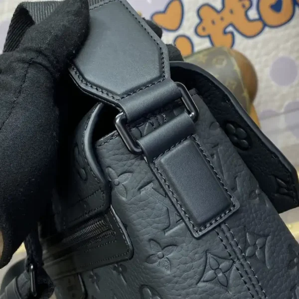 Louis Vuitton S-Cape Messenger Full Black - Image 5