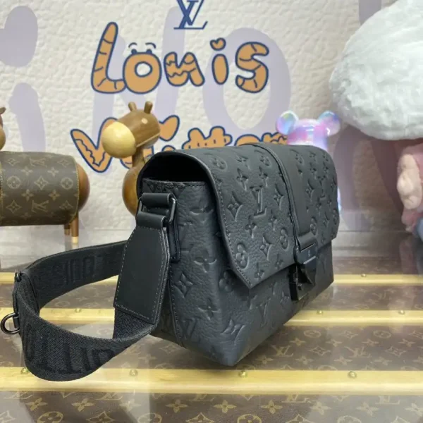 Louis Vuitton S-Cape Messenger Full Black - Image 8