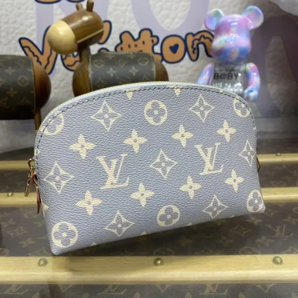Louis Vuitton Pochette Cosmétique Grey - Image 7