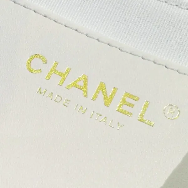 CHANEL 19 Mini Flap  White Bag - Image 10