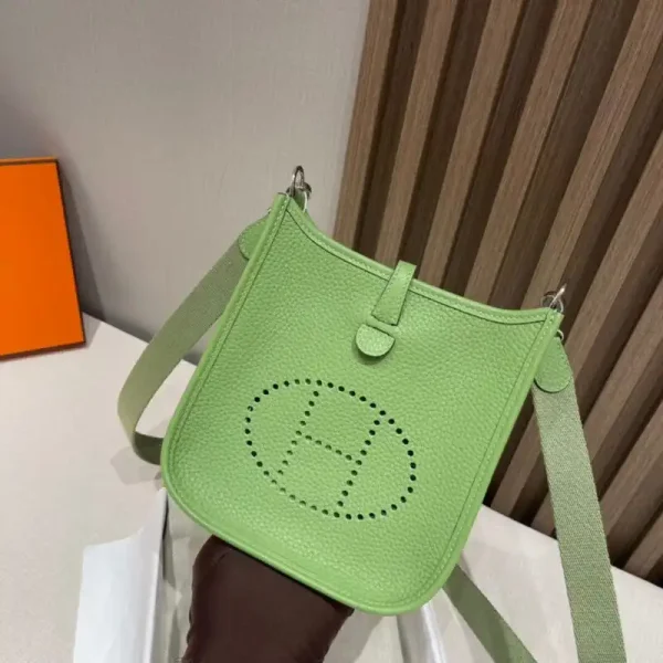 Hermes  Evelyne II TPM Light Green - Image 2