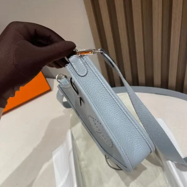 Hermes  Evelyne II TPM Linen BLue - Image 3