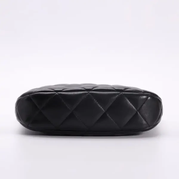 CHANEL Chain Hobo Black - Image 3