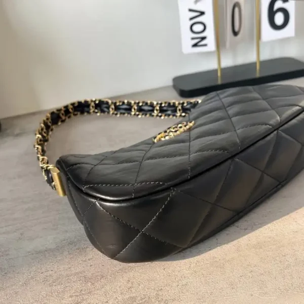 CHANEL 23k armpit bag small - Image 2