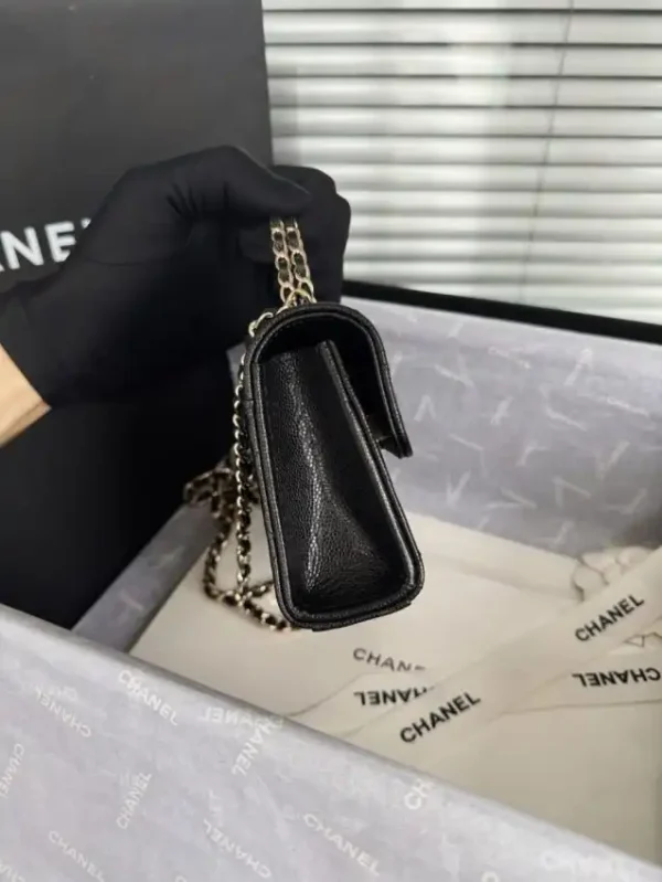 CHANEL 23P Kelly Handle - Image 8