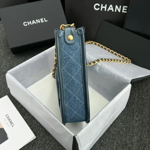CHANEL 23S Hobo Denim - Image 11