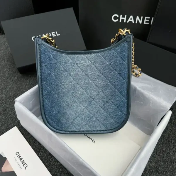 CHANEL 23S Hobo Denim - Image 10