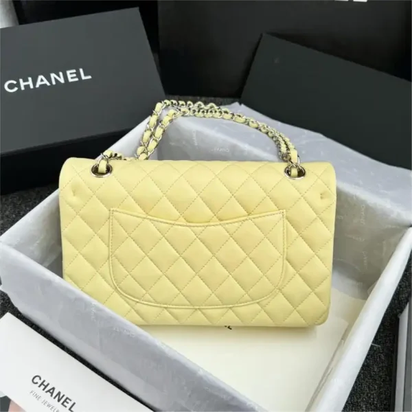 CHANEL Classic Flap 25cm Yellow - Image 4